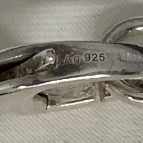 Gucci 925 Sterling Sulver Luxury Statement Piece - Picture 3 of 5